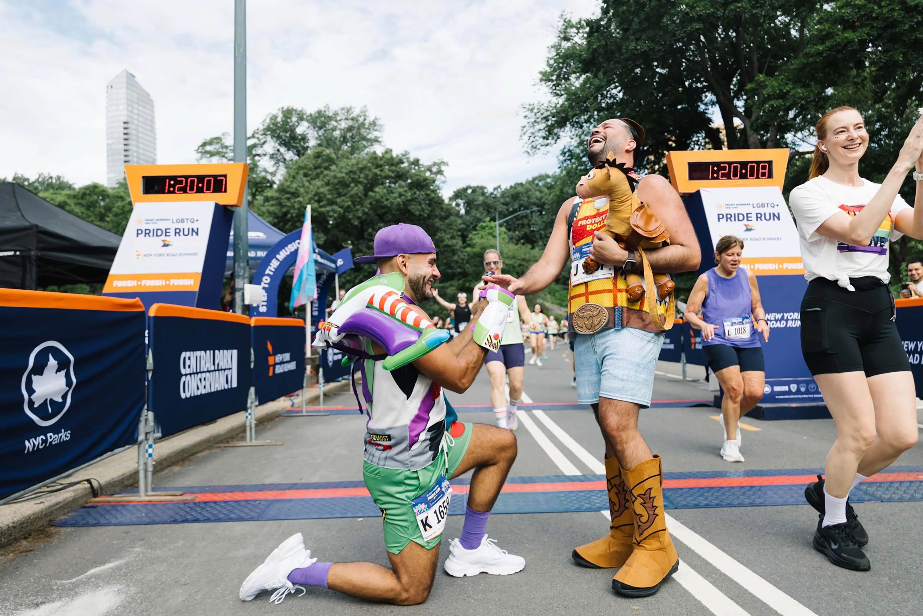 Couple Gets Engaged During the Front Runners New York Pride Run 4-Miler