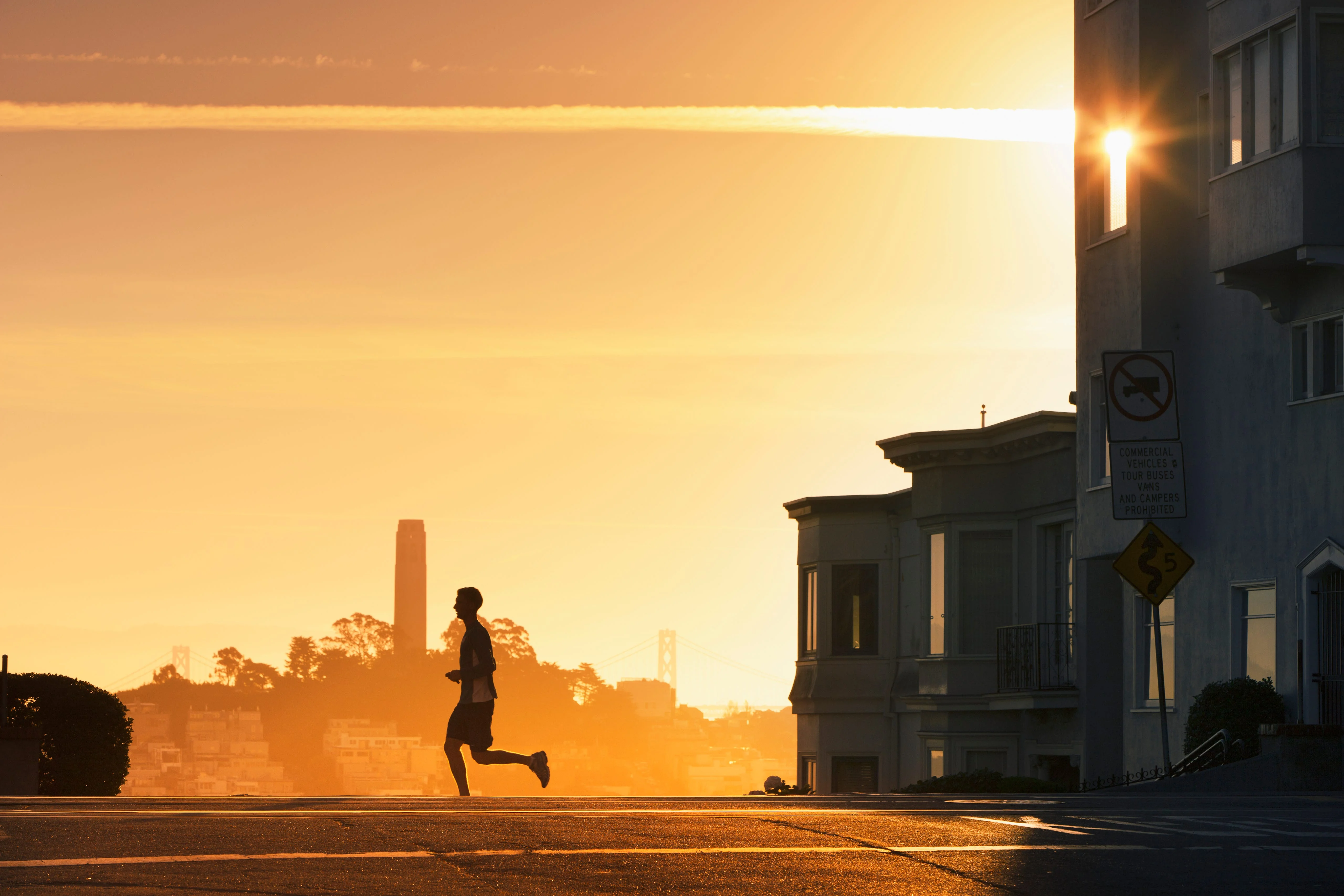 Runners Face Dilemma as Permanent Daylight Saving Time Gains Momentum