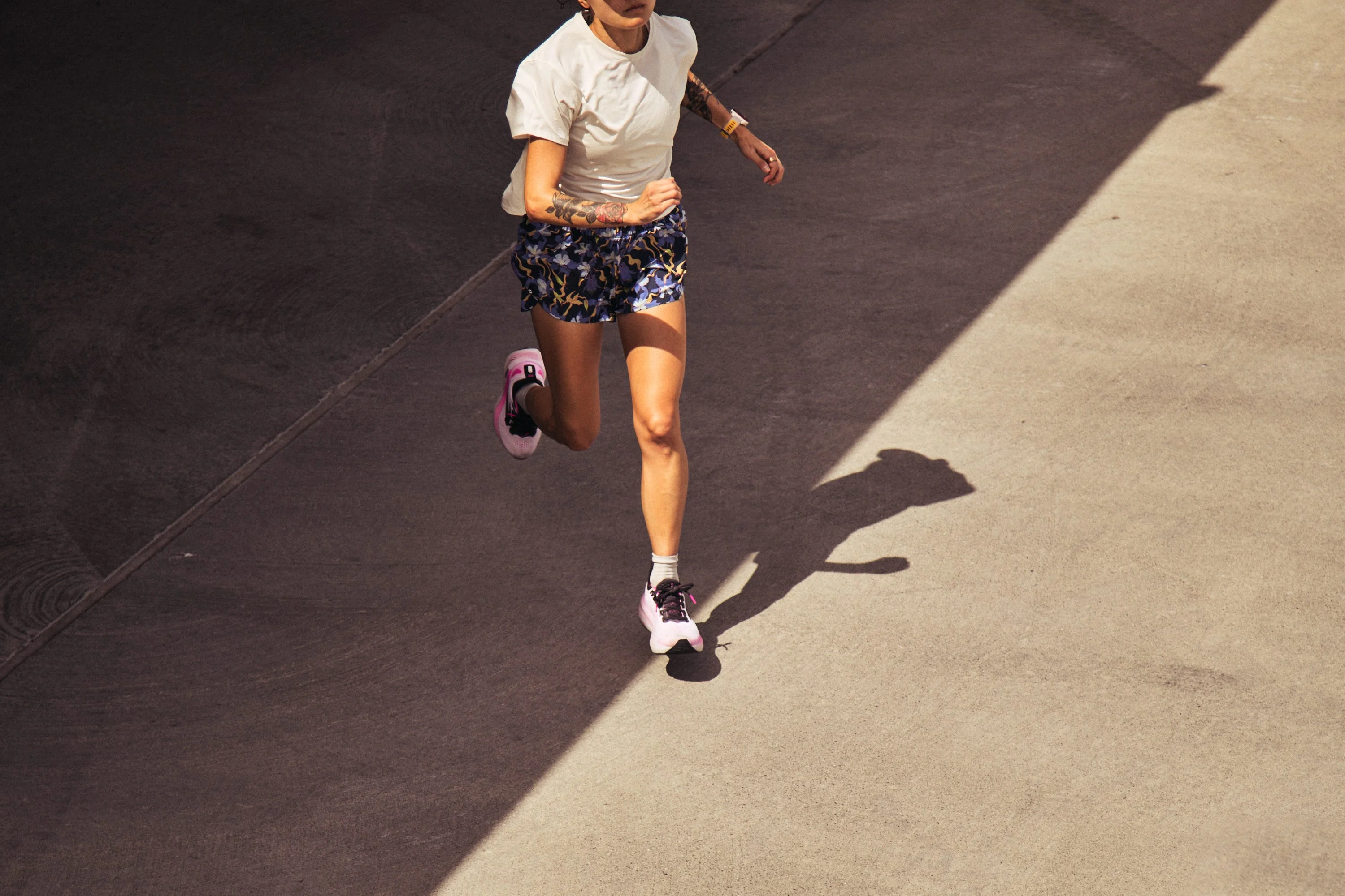 The Essential Guide to Choosing the Right Long-Distance Running Shoes