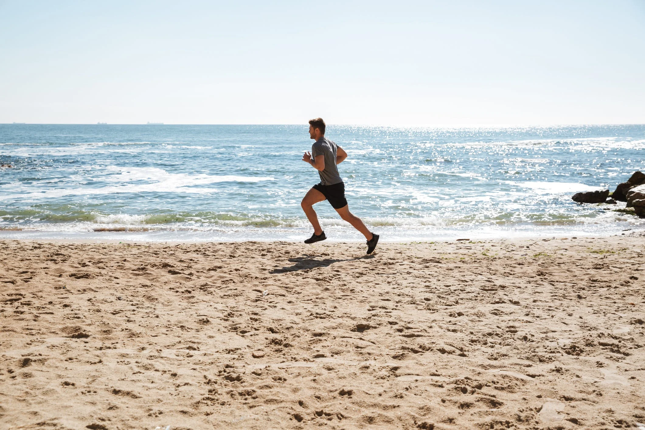 Unlock the Fitness Benefits of Beach Running: Enhance Strength and Endurance