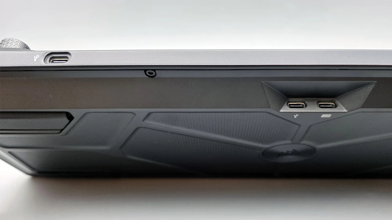 USB-C-Anschlüsse und -Hub der Corsair Galleon 100 SD