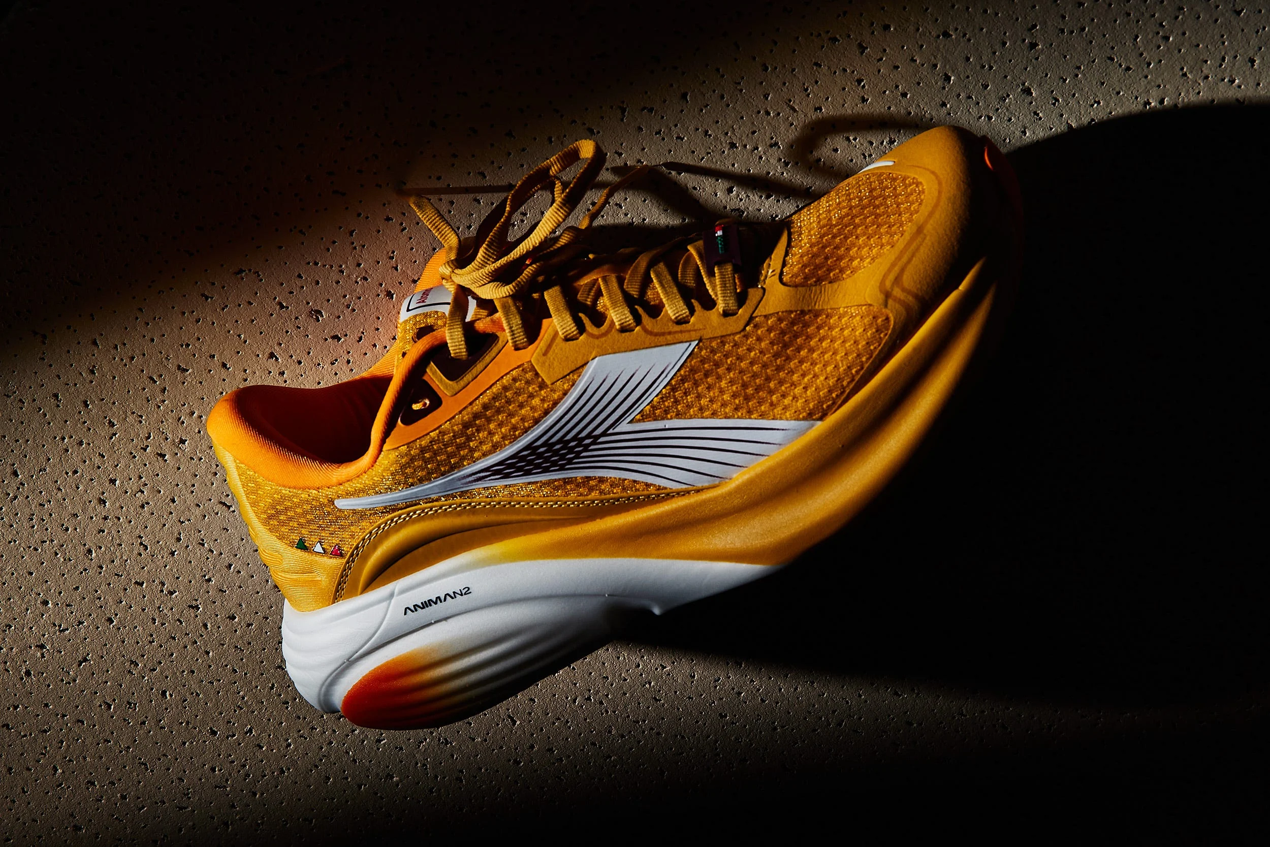 Diadora's Stylish Running Shoes Bridge Functionality and Fashion